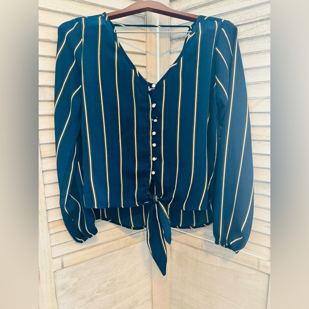 Gypsies & Moondust Boho Striped Button-Down Tie-Front Blouse – Blue, Size M